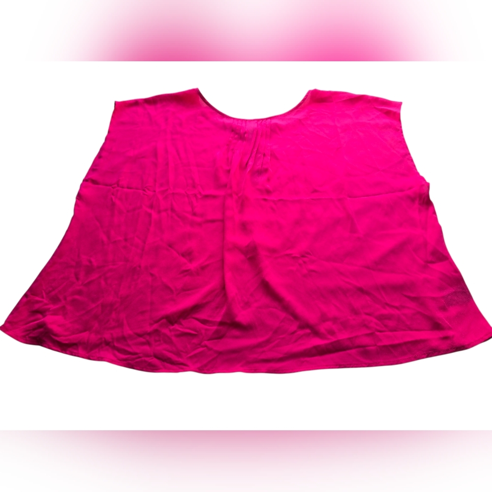 Torrid Women’s Fuchsia Sleeveless Blouse with Gathered Neckline Size 2X - Picture 3 of 12